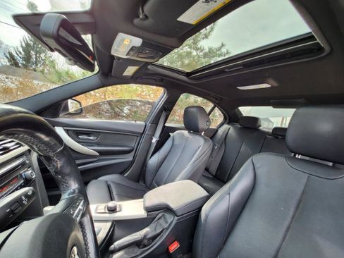 Used 2015 BMW 320i xDrive Sedan image 24