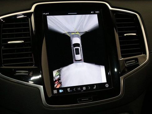 Used 2024 Volvo XC90 T8 Ultimate w/ Protection Package Premier image 22