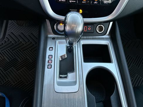 Used 2018 Nissan Murano SV AWD/4WD image 19