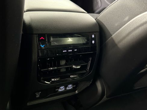 Used 2023 Jeep Grand Cherokee L Laredo AWD/4WD image 25