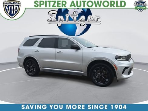 Used 2023 Dodge Durango SXT w/ SXT Blacktop Group AWD/4WD image 3