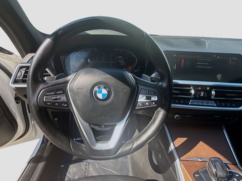 Used 2019 BMW 330i xDrive Sedan w/ Convenience Package AWD/4WD image 10