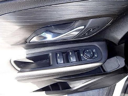 Used 2022 GMC Terrain SLE w/ Fleet Convenience Package AWD/4WD image 7