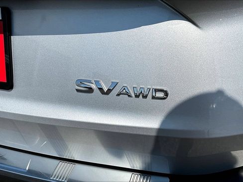 Used 2023 Nissan Rogue SV AWD/4WD image 24
