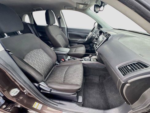 Used 2024 Mitsubishi Outlander Sport AWD image 27