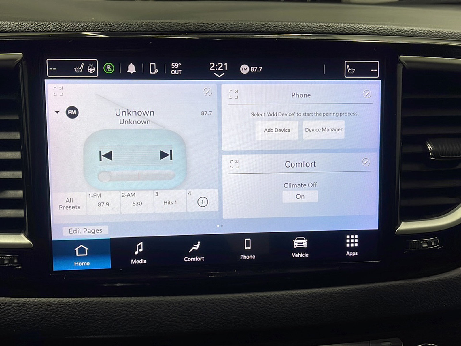 Used 2023 Chrysler Pacifica Touring-L FWD image 8