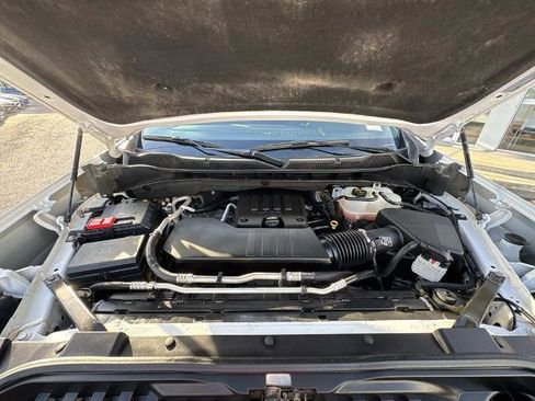 Used 2025 Chevrolet Silverado 1500 LT Trail Boss w/ Protection Package AWD/4WD image 3