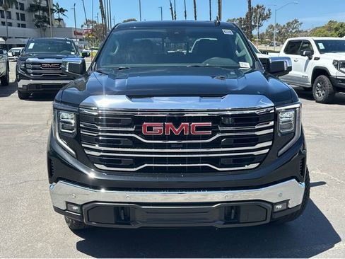 New 2026 GMC Sierra 1500 SLT w/ SLT Premium Plus Package AWD/4WD image 2