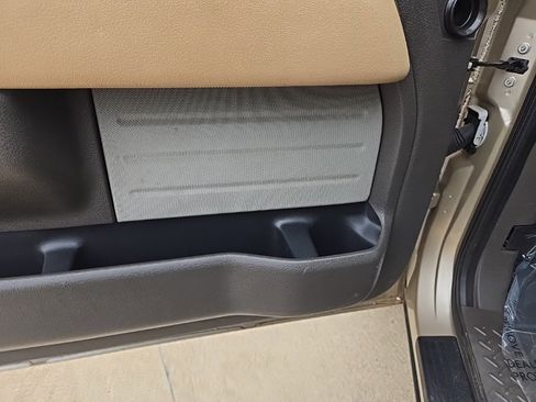 Used 2011 Ford F150 XLT w/ XLT Convenience Pkg image 43