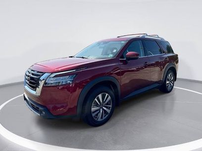 Certified 2022 Nissan Pathfinder SL