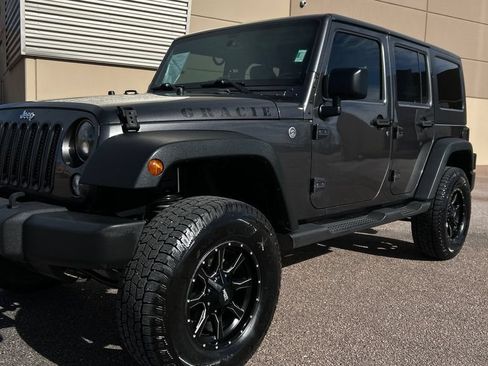Used 2017 Jeep Wrangler Unlimited Sport w/ Quick Order Package 23S AWD/4WD image 18