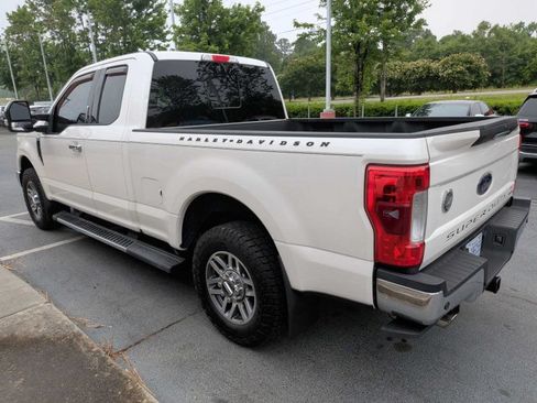 Used 2017 Ford F350 Lariat RWD image 3