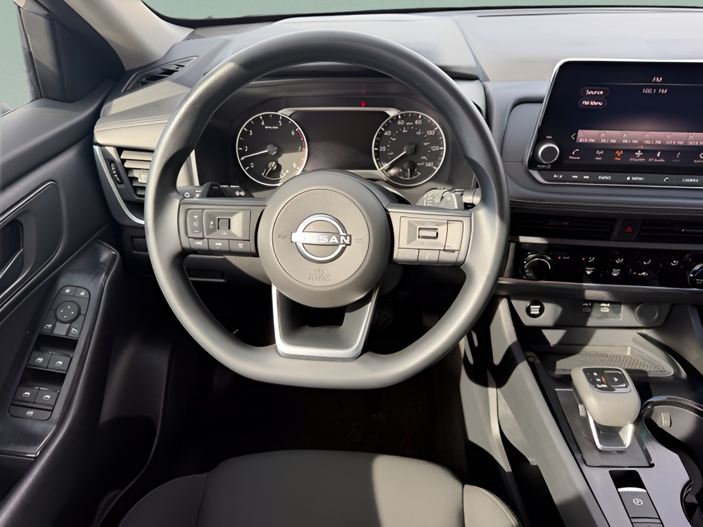Used 2024 Nissan Rogue S AWD/4WD image 12