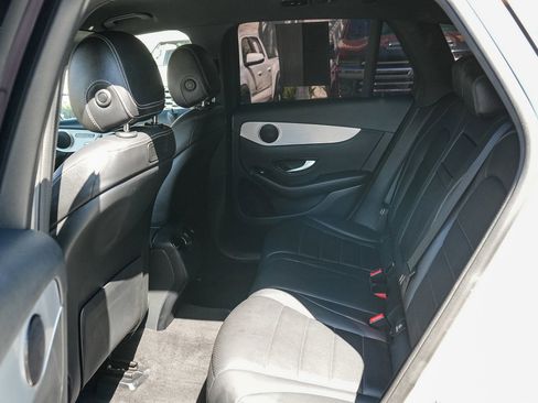 Used 2019 Mercedes-Benz GLC 300 image 17