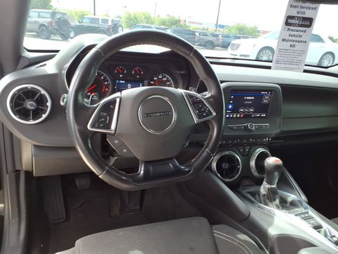 Used 2021 Chevrolet Camaro LT RWD image 17
