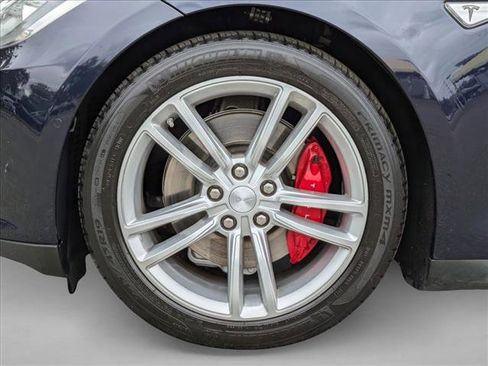 Used 2015 Tesla Model S 85D image 24