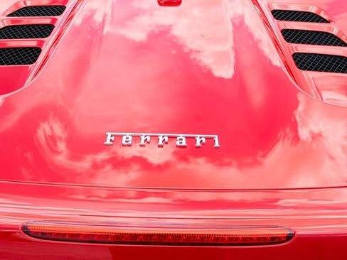 Used 2015 Ferrari 458 Spider RWD image 23