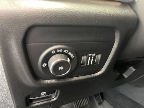 Used 2023 Jeep Grand Cherokee L Limited w/ MOPAR Finishing Package AWD/4WD image 22