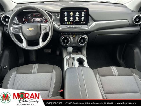 Certified 2024 Chevrolet Blazer LT w/ Convenience Package image 15