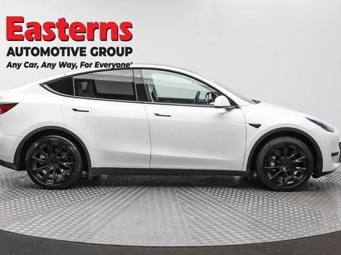Used 2020 Tesla Model Y Long Range image 4