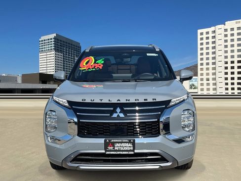 New 2025 Mitsubishi Outlander SEL image 2