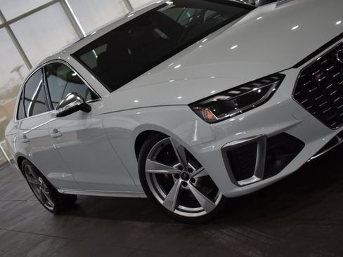 Used 2022 Audi S4 Premium Plus w/ Premium Plus Package image 4