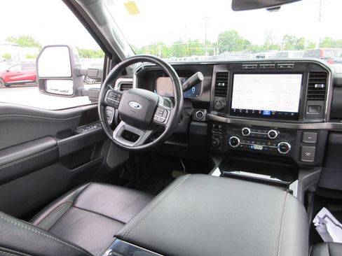 Used 2023 Ford F350 Lariat w/ Lariat Ultimate Package AWD/4WD image 30