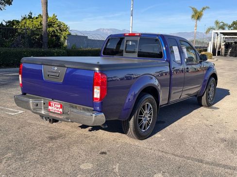 Used 2014 Nissan Frontier SV image 8