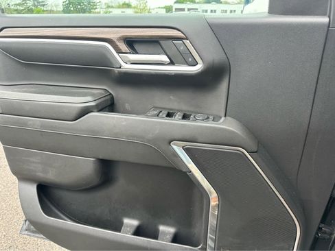 Used 2024 Chevrolet Silverado 1500 LT AWD/4WD image 19