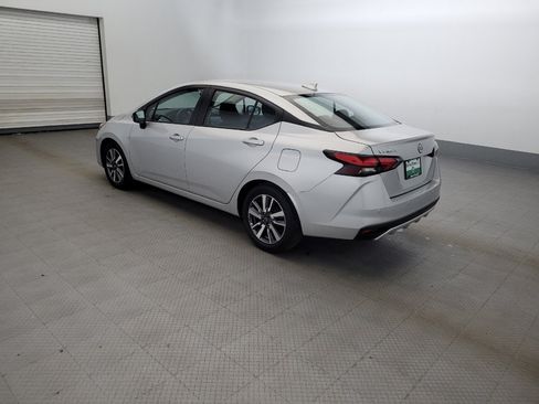 Used 2023 Nissan Versa SV FWD image 3