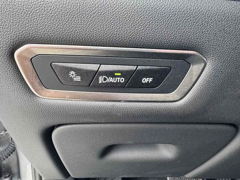 Used 2025 BMW X7 xDrive40i AWD/4WD image 18