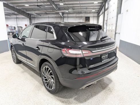 Used 2020 Lincoln Nautilus Reserve w/ Equipment Group 201A image 5