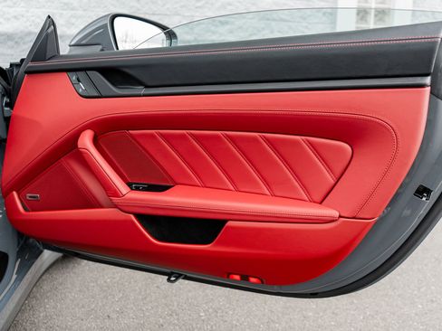 Used 2026 Porsche 911 Carrera GTS image 38