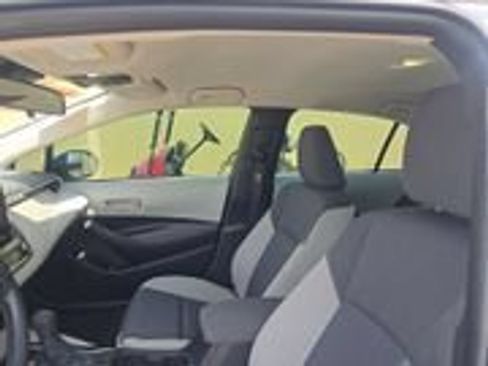 Used 2025 Toyota Corolla LE FWD image 16