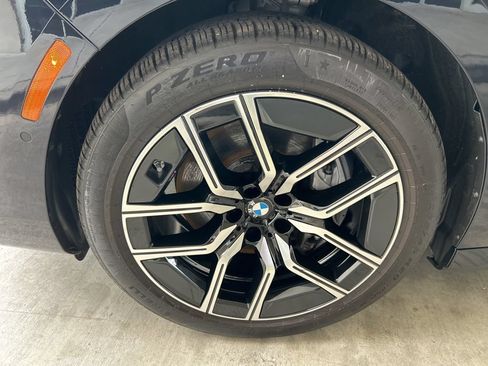 Used 2025 BMW 740i xDrive AWD/4WD image 20