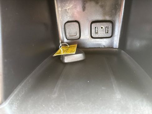 Used 2019 GMC Acadia Denali w/ Technology Package image 40