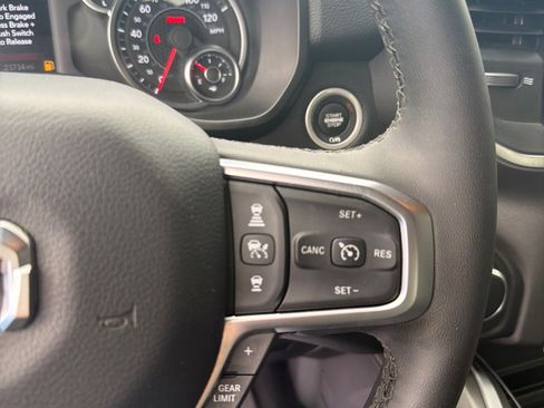 Used 2025 RAM 1500 Big Horn image 18