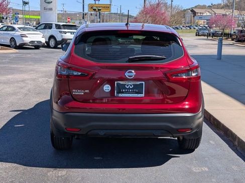 Used 2021 Nissan Rogue Sport S image 6