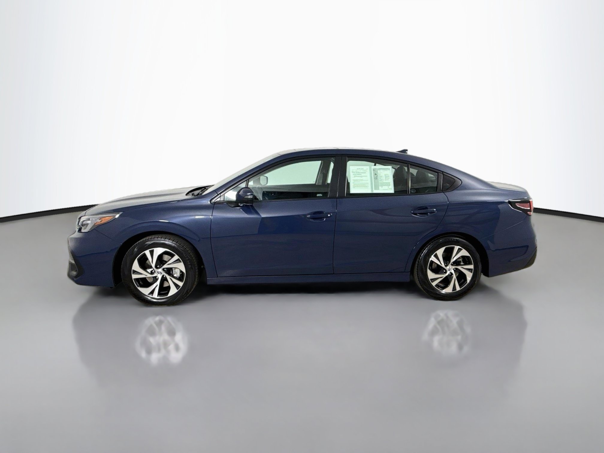 Used 2025 Subaru Legacy Premium AWD/4WD image 4