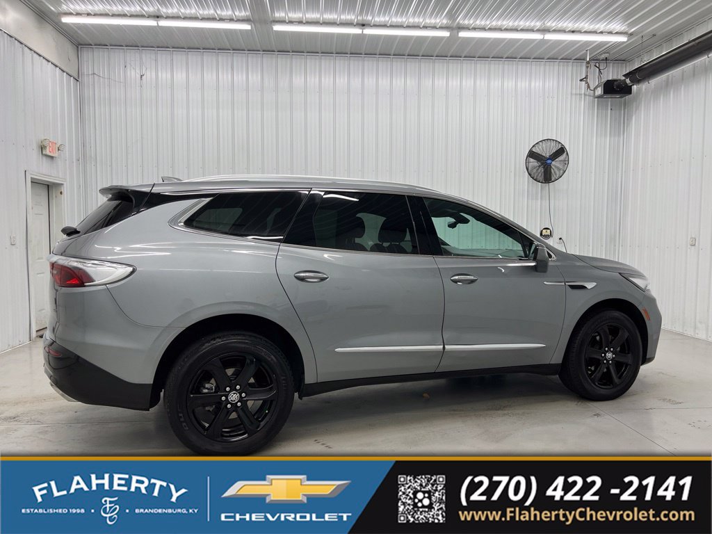Used 2024 Buick Enclave Essence w/ Experience Buick Package FWD image 2