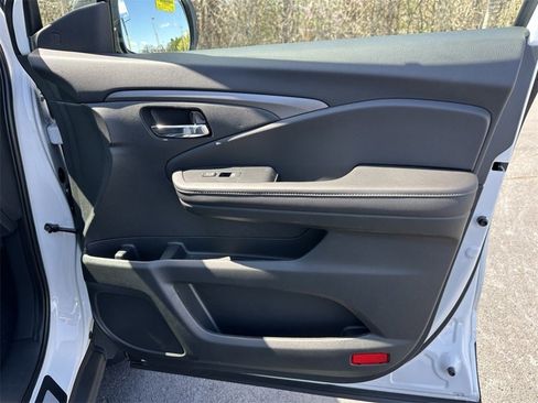 New 2025 Honda Ridgeline RTL+ image 18