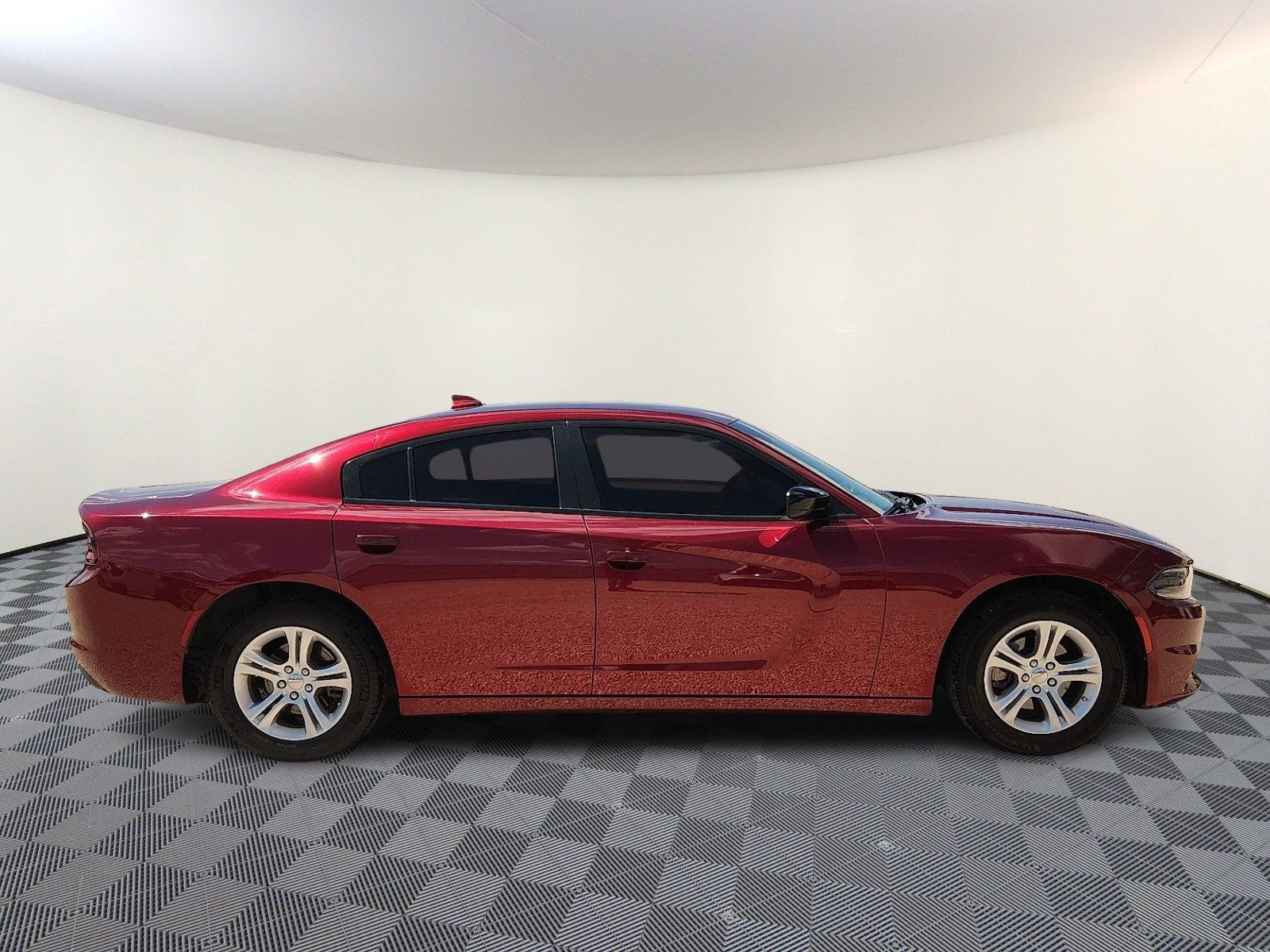 Used 2023 Dodge Charger SXT RWD image 5