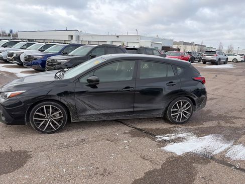 Used 2024 Subaru Impreza 2.0i Sport image 2