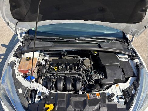 Used 2016 Ford Focus SE image 35