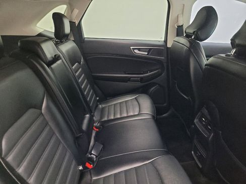 Used 2018 Ford Edge SEL w/ Equipment Group 201A AWD/4WD image 19