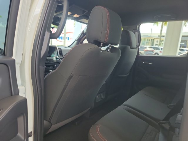 Used 2023 Nissan Frontier Pro-X w/ Pro Convenience Package RWD image 11