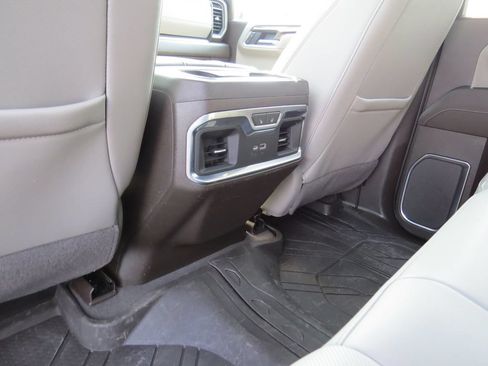 Certified 2022 Chevrolet Silverado 1500 LTZ w/ LTZ Premium Package RWD image 18