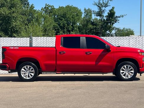 Used 2022 Chevrolet Silverado 1500 Custom w/ LPO, Dark Essentials Package AWD/4WD image 3