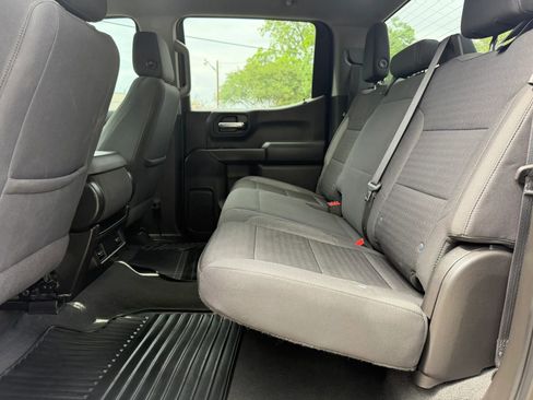 Used 2022 Chevrolet Silverado 1500 Custom Trail Boss w/ LPO, Dark Essentials Package AWD/4WD image 10