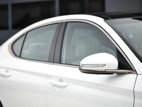 Used 2025 Genesis G70 3.3T Advanced image 3